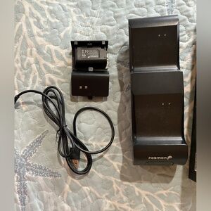 Fosman Xbox Dual Conductive charging Station